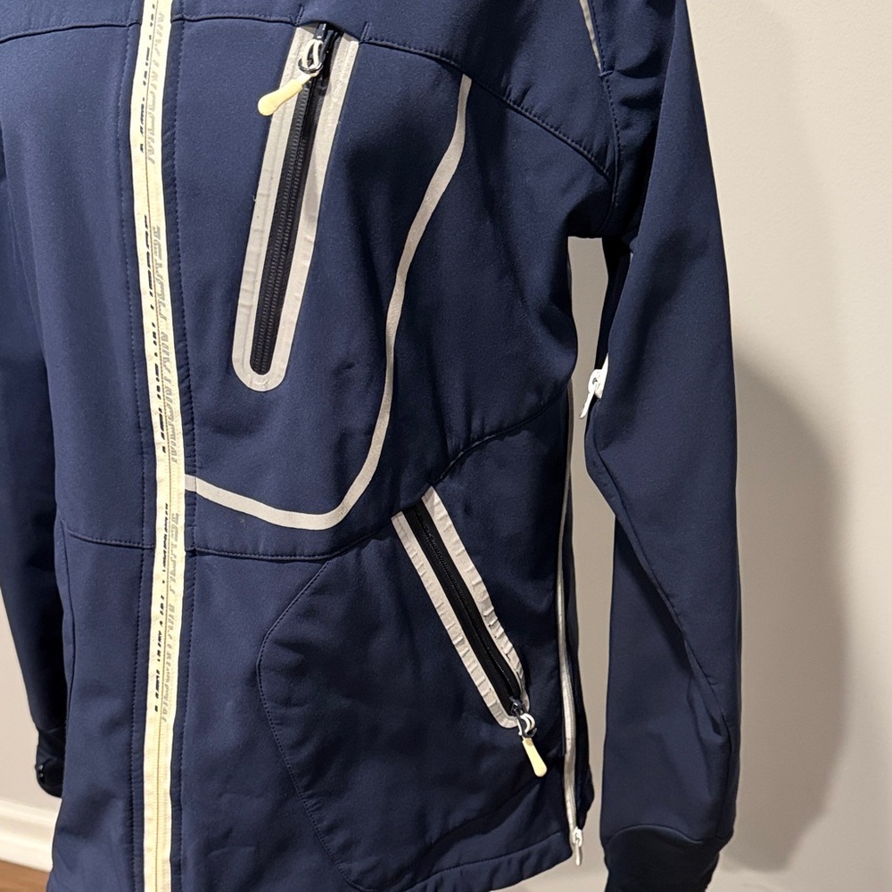 Women's Navy Softshell Jacket - Picture 3 of 11